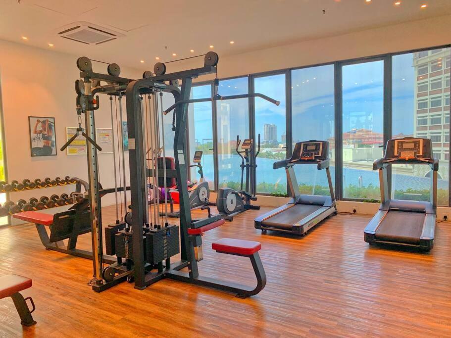 Netflix 2 Bedroom Troika Kota Bharu Homestay 1812 Luaran gambar