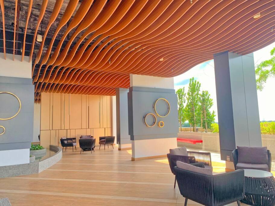 Netflix 2 Bedroom Troika Kota Bharu Homestay 1812 Luaran gambar