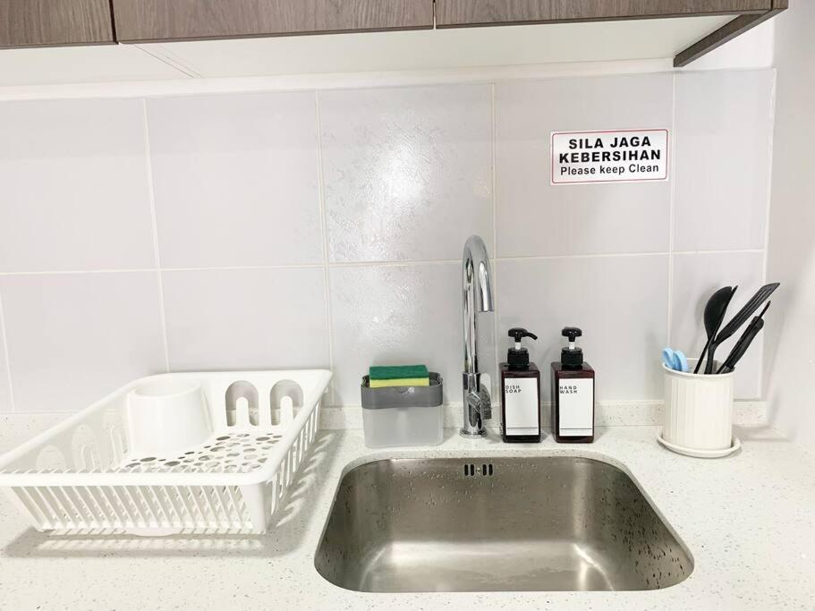 Netflix 2 Bedroom Troika Kota Bharu Homestay 1812 Luaran gambar