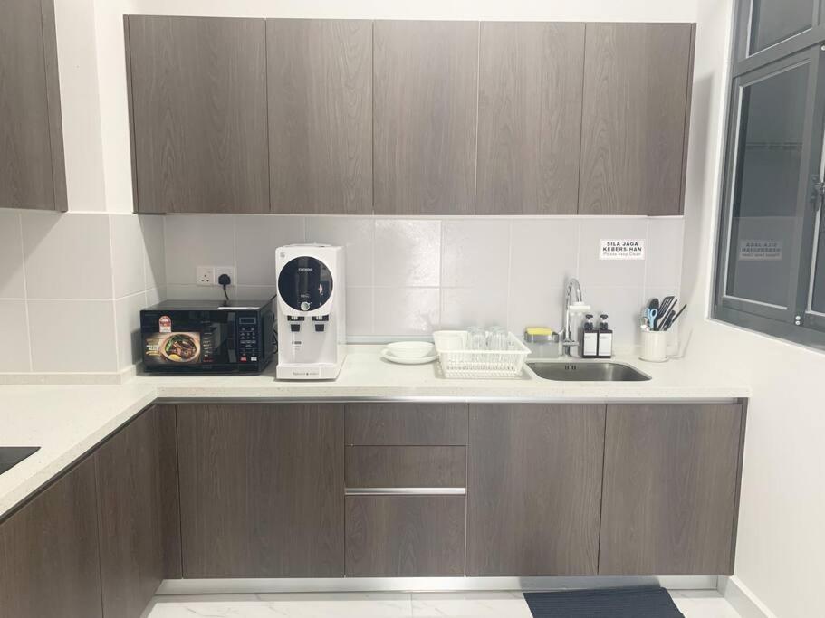 Netflix 2 Bedroom Troika Kota Bharu Homestay 1812 Luaran gambar